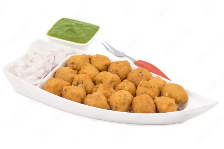 Try New Tasty Snack Moong Dal Vada