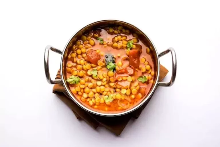 Trendy and Tasty Chana Dal Tadka